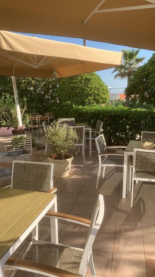 Hotel Rosati Rimini Bagian luar foto