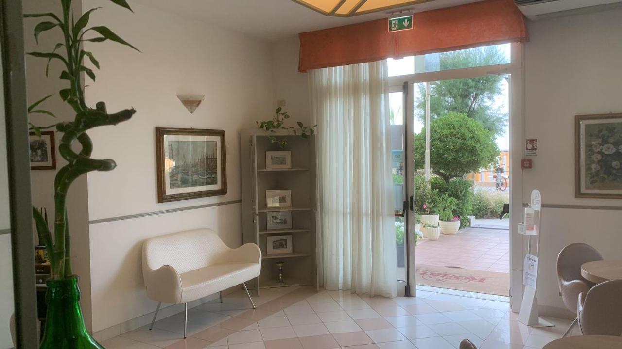 Hotel Rosati Rimini Bagian luar foto
