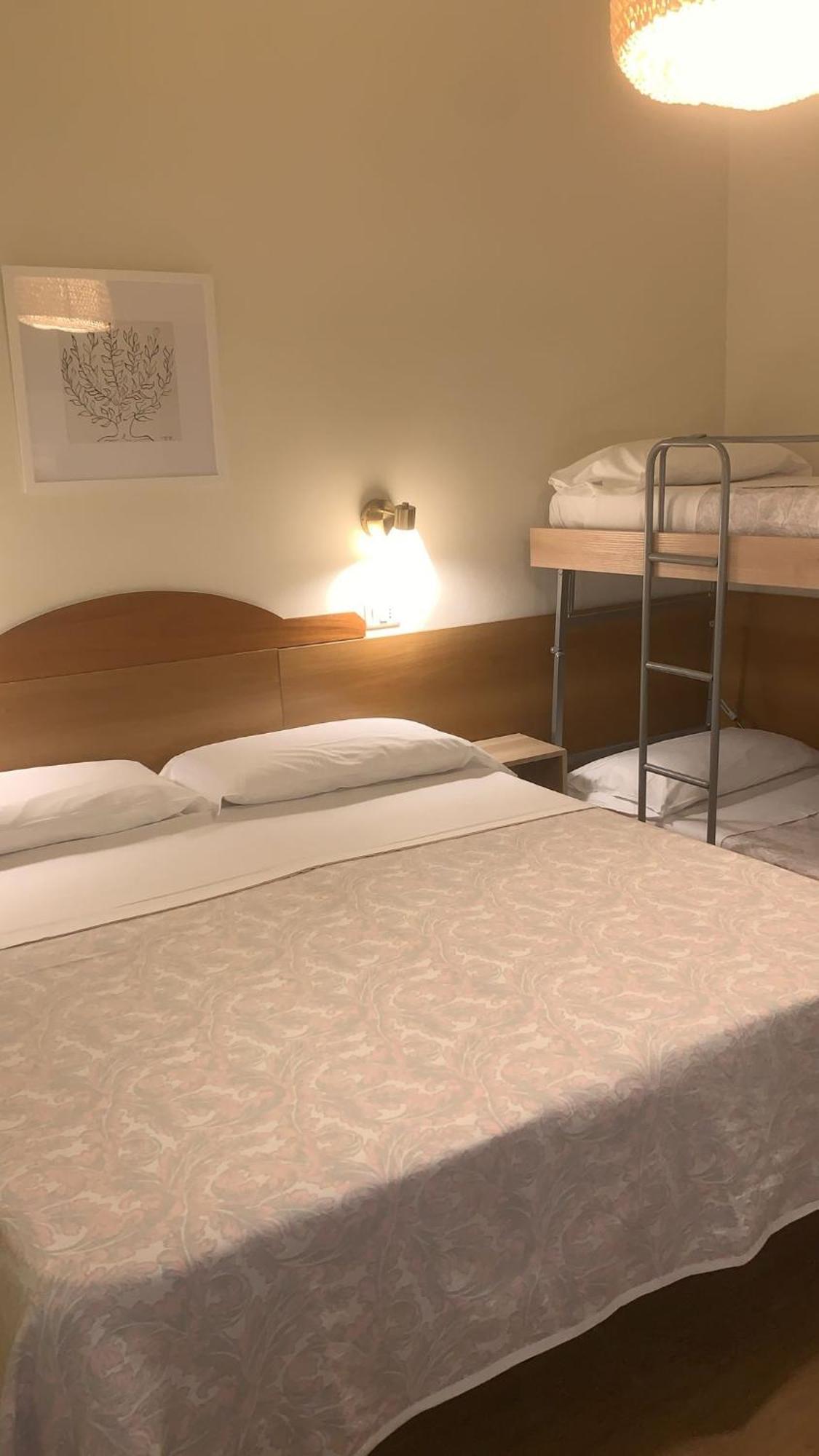 Hotel Rosati Rimini Bagian luar foto