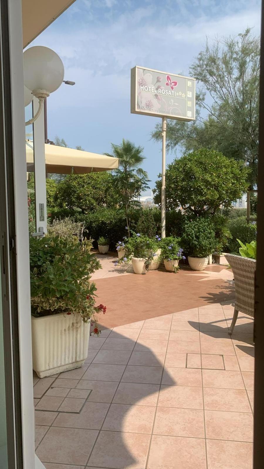 Hotel Rosati Rimini Bagian luar foto