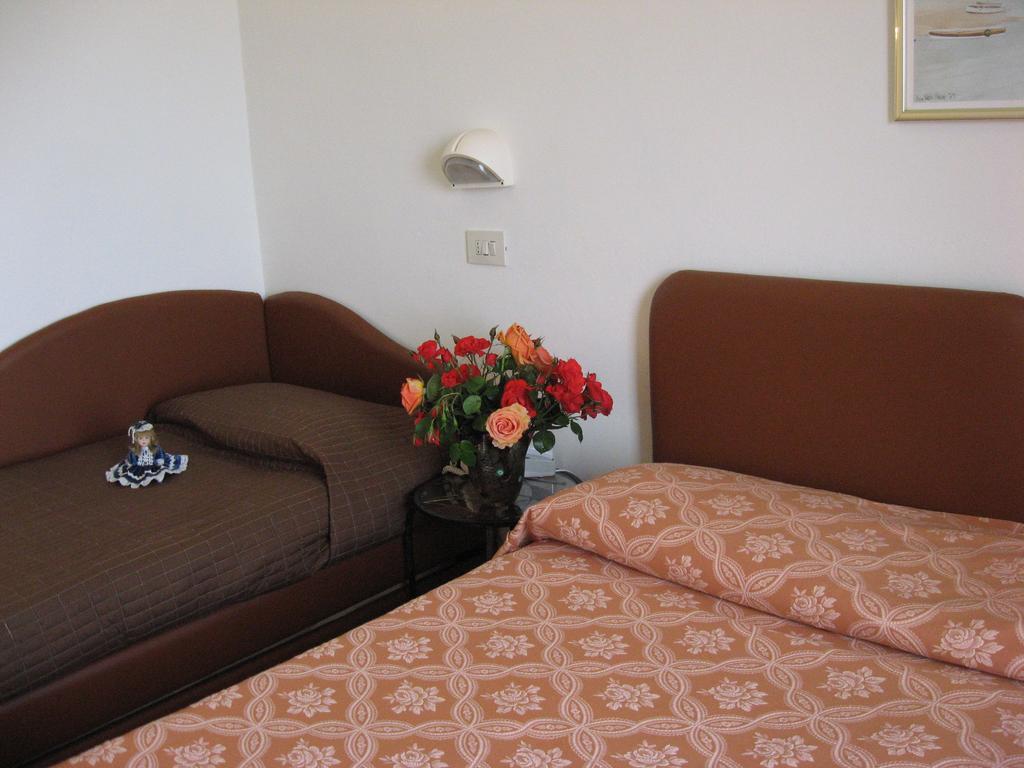 Hotel Rosati Rimini Ruang foto